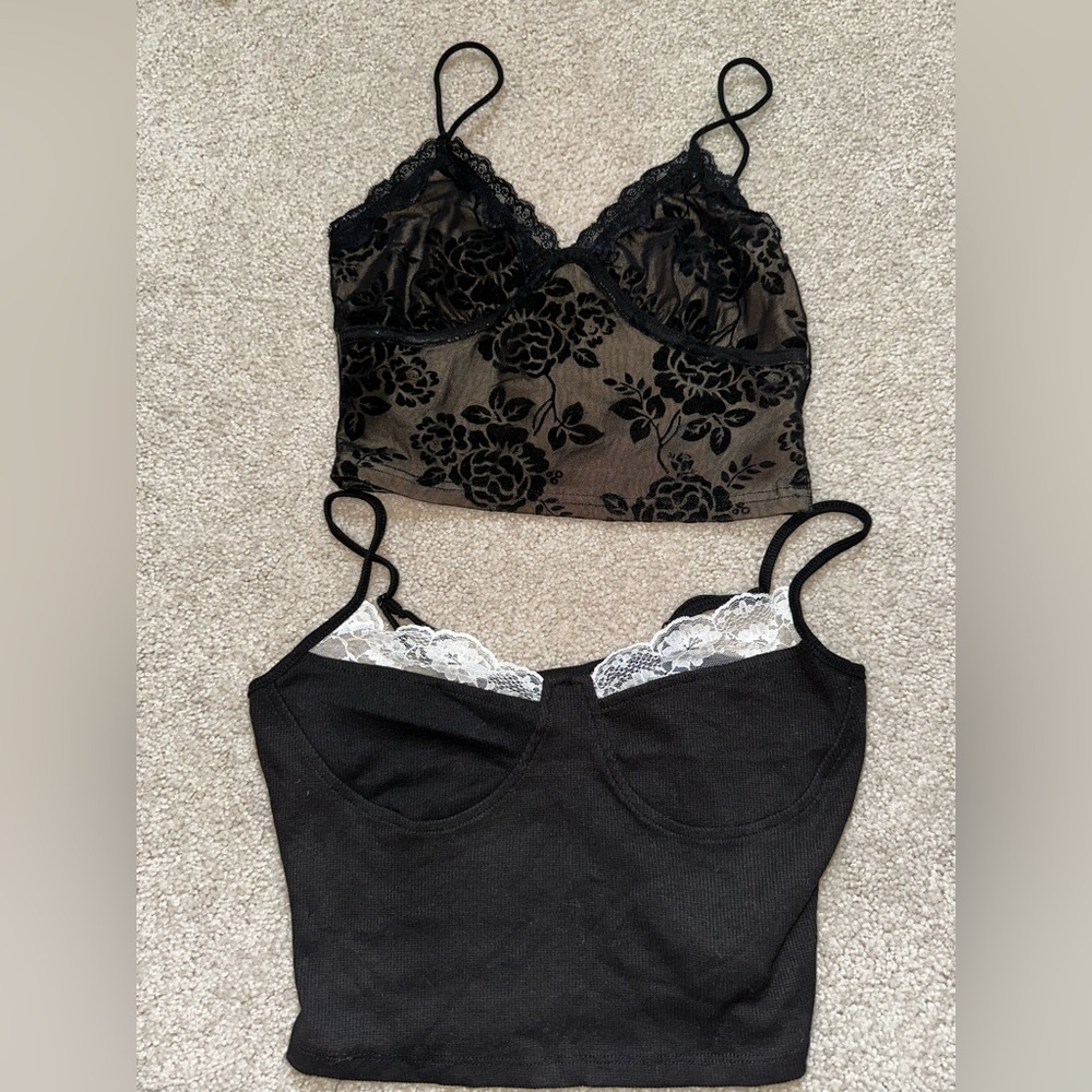 SHEIN Black Lace Floral Crop Tops